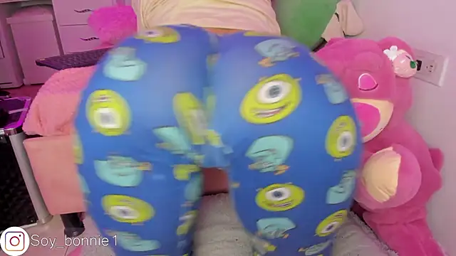 bonnie moon online show from 12-22-24, 02:49