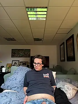 Snapshot of hardmecl chatting on 01-17-25, 03:11 hardmecl online show from 01-17-25, 03:11