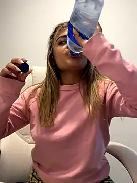 pamell col online show from 10-05-25, 08:29