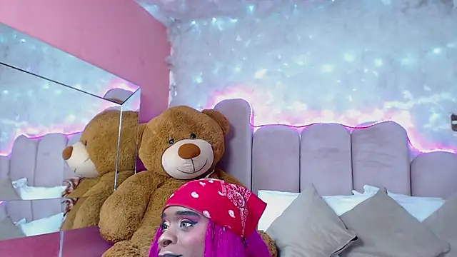 puca ebony online show from 03-12-25, 07:49