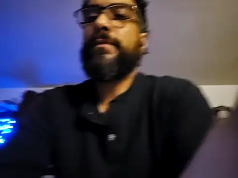 Snapshot of Forbidden_daddy chatting on 01-16-25, 07:17 Forbidden daddy online show from 01-16-25, 07:17