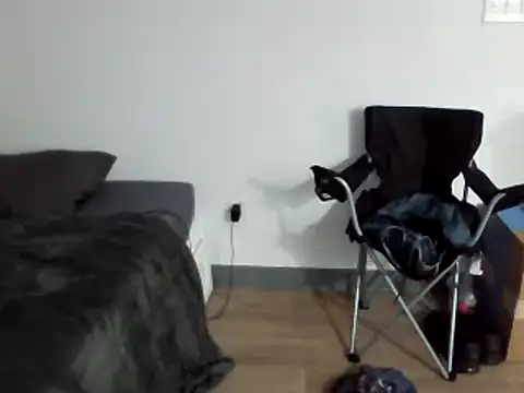 Iliketocooksquirt25 online show from 02-05-25, 07:29