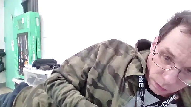 Iliketocooksquirt25 online show from 04-28-26, 01:15