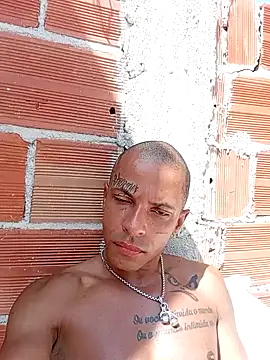 Snapshot of Gabriel_Albuquerque1990 chatting on 10-17-25, 12:30 Gabriel Albuquerque1990 online show from 10-17-25, 12:30