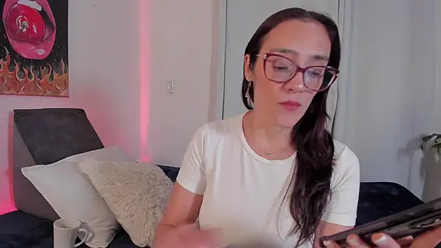 Jessica Herrera  online show from 12-02-25, 10:16