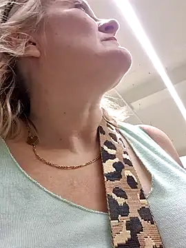 lady charlyne online show from 01-14-25, 03:04