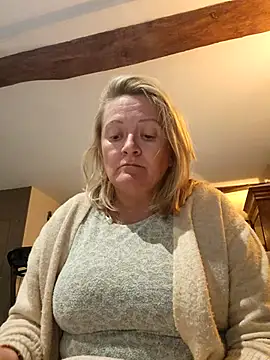 lady charlyne online show from 02-18-25, 06:47