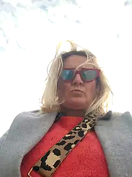 lady charlyne online show from 02-19-25, 02:12