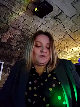 lady charlyne online show from 11-21-25, 08:29