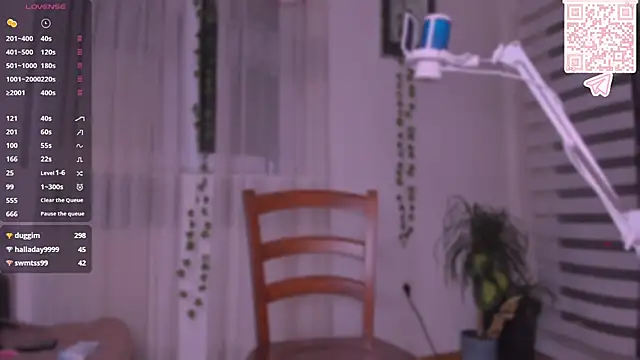 Snapshot of Freakcute_ chatting on 02-11-26, 05:07 Freakcute online show from 02-11-26, 05:07