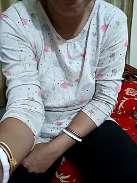 Priya Boudi online show from 01-24-25, 08:11