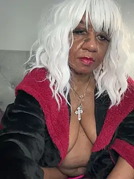 Snapshot of BreanaDivine chatting on 03-13-25, 01:07 BreanaDivine online show from 03-13-25, 01:07