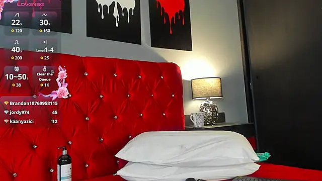 Snapshot of Salome_Villa chatting on 12-11-24, 12:44 Salome Villa online show from 12-11-24, 12:44