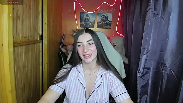 Snapshot of Fiery_Brunette_ chatting on 01-23-25, 05:21 Fiery Brunette online show from 01-23-25, 05:21