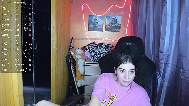 Snapshot of Fiery_Brunette_ chatting on 03-06-25, 01:35 Fiery Brunette online show from 03-06-25, 01:35