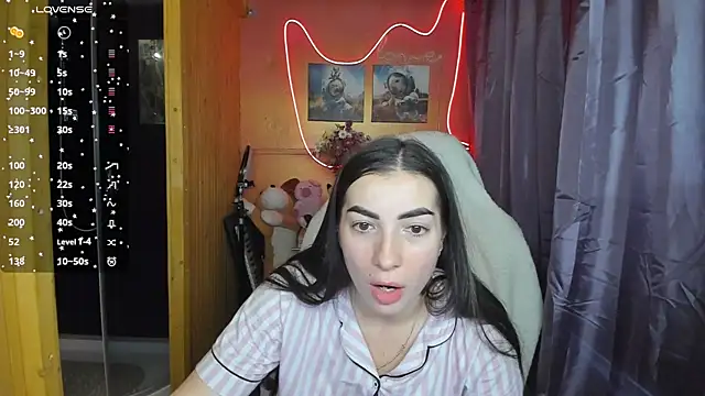 Snapshot of Fiery_Brunette_ chatting on 03-20-25, 05:24 Fiery Brunette online show from 03-20-25, 05:24