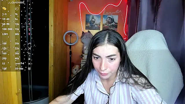 Snapshot of Fiery_Brunette_ chatting on 09-16-25, 08:04 Fiery Brunette online show from 09-16-25, 08:04