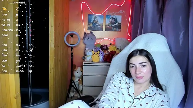 Snapshot of Fiery_Brunette_ chatting on 09-21-25, 11:12 Fiery Brunette online show from 09-21-25, 11:12