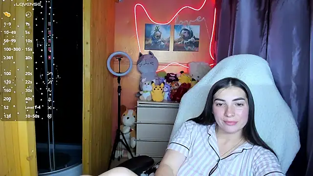 Snapshot of Fiery_Brunette_ chatting on 10-05-25, 03:38 Fiery Brunette online show from 10-05-25, 03:38