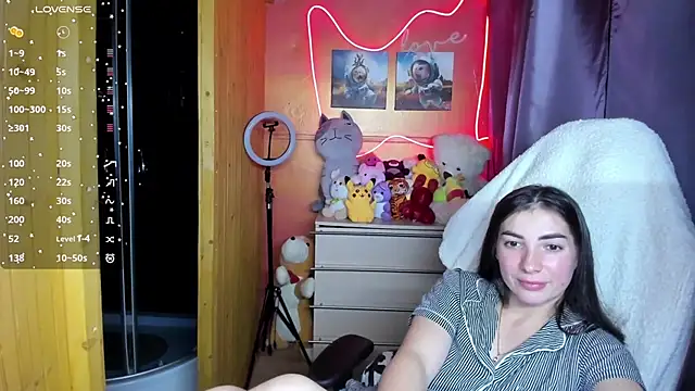 Snapshot of Fiery_Brunette_ chatting on 10-13-25, 05:51 Fiery Brunette online show from 10-13-25, 05:51