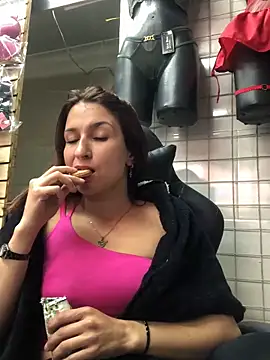 Paula382023 online show from 02-28-25, 09:33