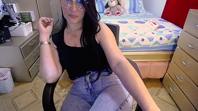 Snapshot of BitterMomXxx chatting on 02-26-25, 03:41 BitterMomXxx online show from 02-26-25, 03:41