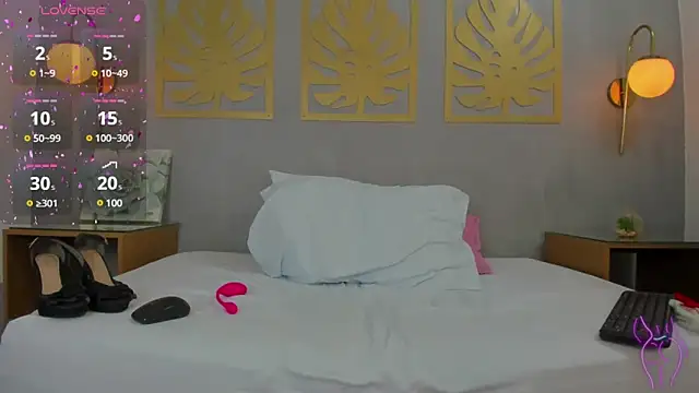 Snapshot of ayla13_ chatting on 02-10-25, 10:09 ayla13  online show from 02-10-25, 10:09