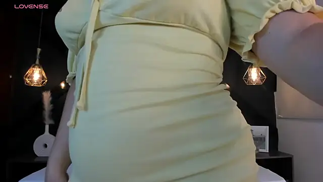 Snapshot of ayla13_ chatting on 03-09-25, 05:11 ayla13  online show from 03-09-25, 05:11