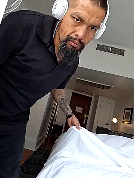 playtyme420691 online show from 01-04-25, 06:30