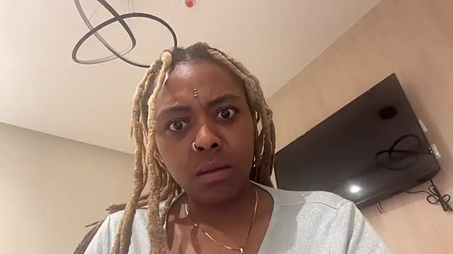 ChocolateCakeQueen online show from 01-17-25, 03:12