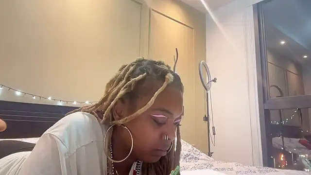 ChocolateCakeQueen online show from 01-18-25, 02:25