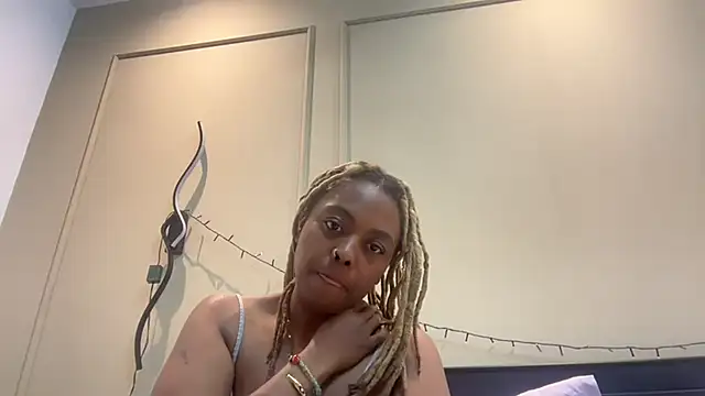 ChocolateCakeQueen online show from 01-26-25, 03:27