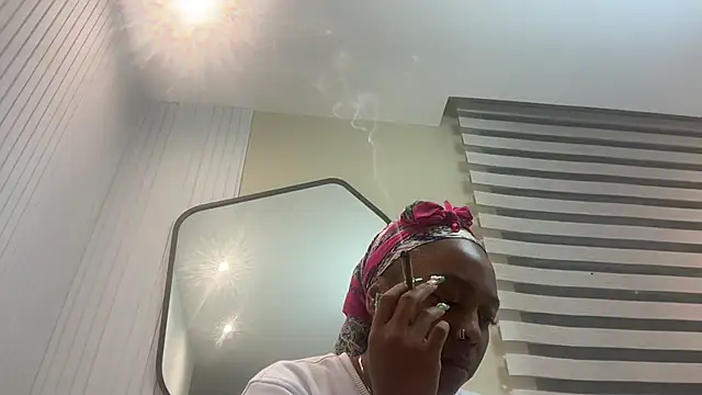 ChocolateCakeQueen online show from 01-29-25, 03:22