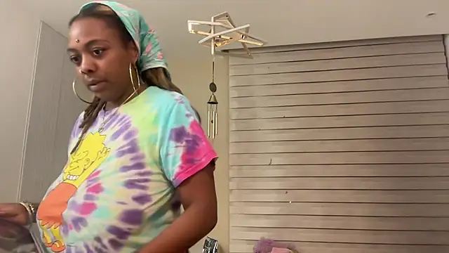 ChocolateCakeQueen online show from 02-08-25, 08:52