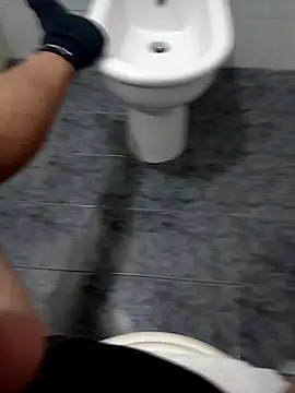 Snapshot of Mattias38 chatting on 10-23-25, 07:23 Mattias38 online show from 10-23-25, 07:23