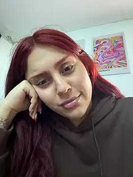 Snapshot of HazzelGray chatting on 12-28-24, 01:39 HazzelGray online show from 12-28-24, 01:39