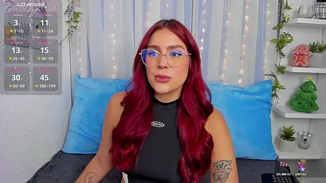 Snapshot of HazzelGray chatting on 01-26-25, 05:23 HazzelGray online show from 01-26-25, 05:23