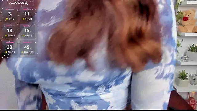 Snapshot of HazzelGray chatting on 02-12-25, 02:32 HazzelGray online show from 02-12-25, 02:32