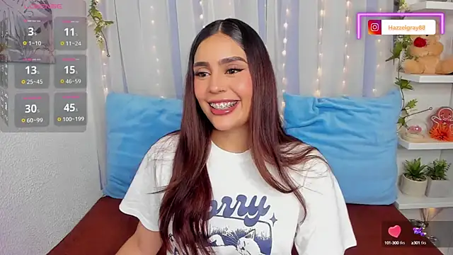 Snapshot of HazzelGray chatting on 09-24-25, 01:36 HazzelGray online show from 09-24-25, 01:36