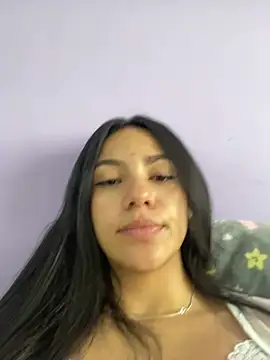 Snapshot of hannahb-e chatting on 01-09-25, 05:54 hannahb-e online show from 01-09-25, 05:54