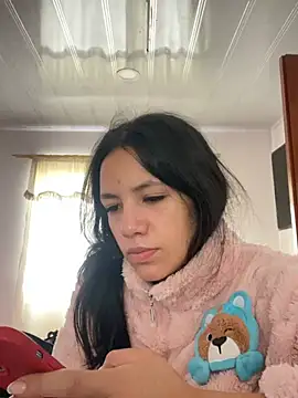 hannahb-e online show from 07-19-26, 04:22