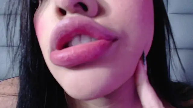 emily brontee  online show from 12-20-24, 12:38