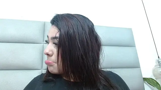 emily brontee  online show from 10-04-25, 12:58