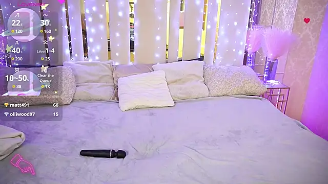 Marina Mur  online show from 03-22-25, 04:45