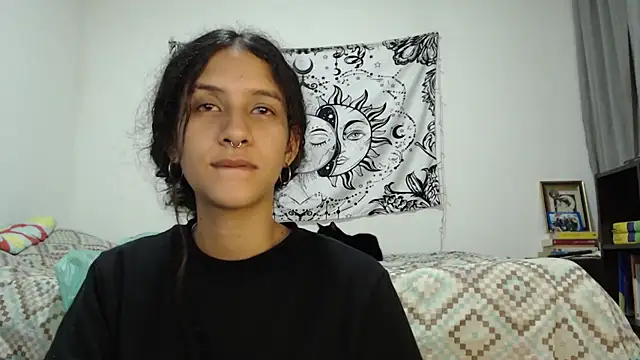 AlinaWoolf  online show from 03-06-25, 04:30