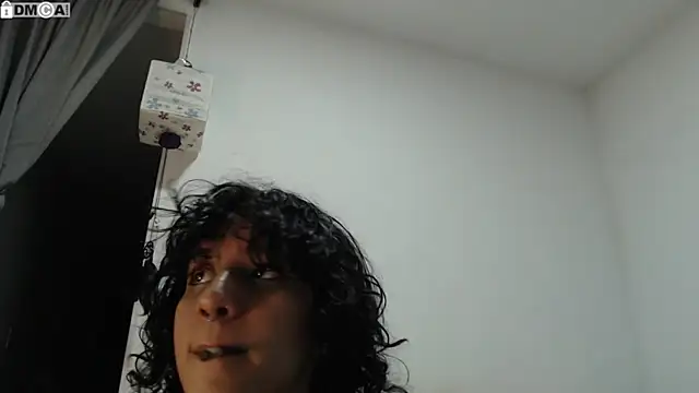 AlinaWoolf  online show from 09-15-25, 03:06