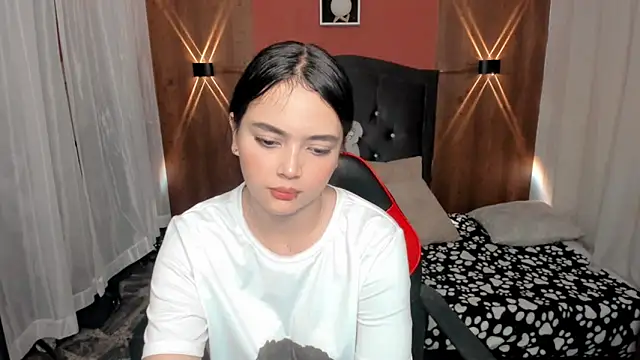 Snapshot of Sarah_angell chatting on 03-21-25, 07:02 Sarah angell online show from 03-21-25, 07:02