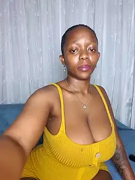 Snapshot of Jazmine-Blue chatting on 02-21-25, 11:43 Jazmine-Blue online show from 02-21-25, 11:43