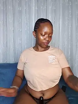 Snapshot of Jazmine-Blue chatting on 02-23-25, 08:33 Jazmine-Blue online show from 02-23-25, 08:33