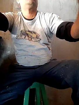 Snapshot of hecwil8 chatting on 05-15-26, 06:48 hecwil8 online show from 05-15-26, 06:48